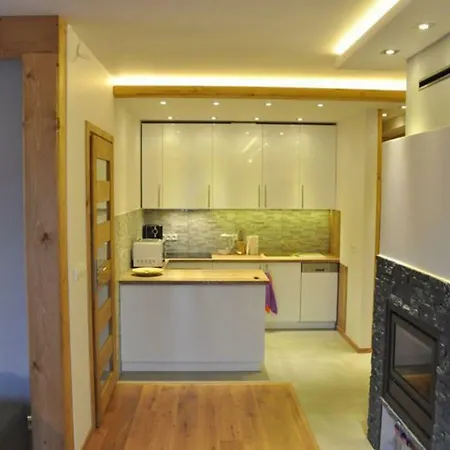 Stalowy Sywarne * Косцелиско